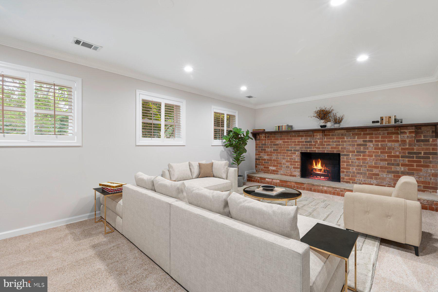 18604 MUNCASTER ROAD