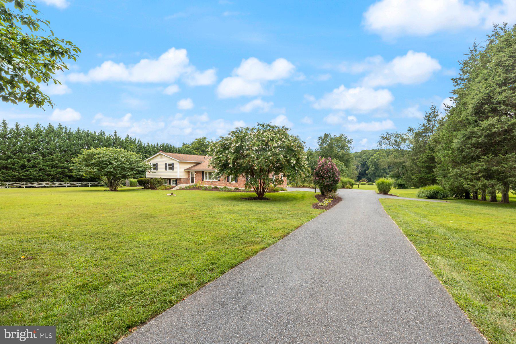 18604 MUNCASTER ROAD