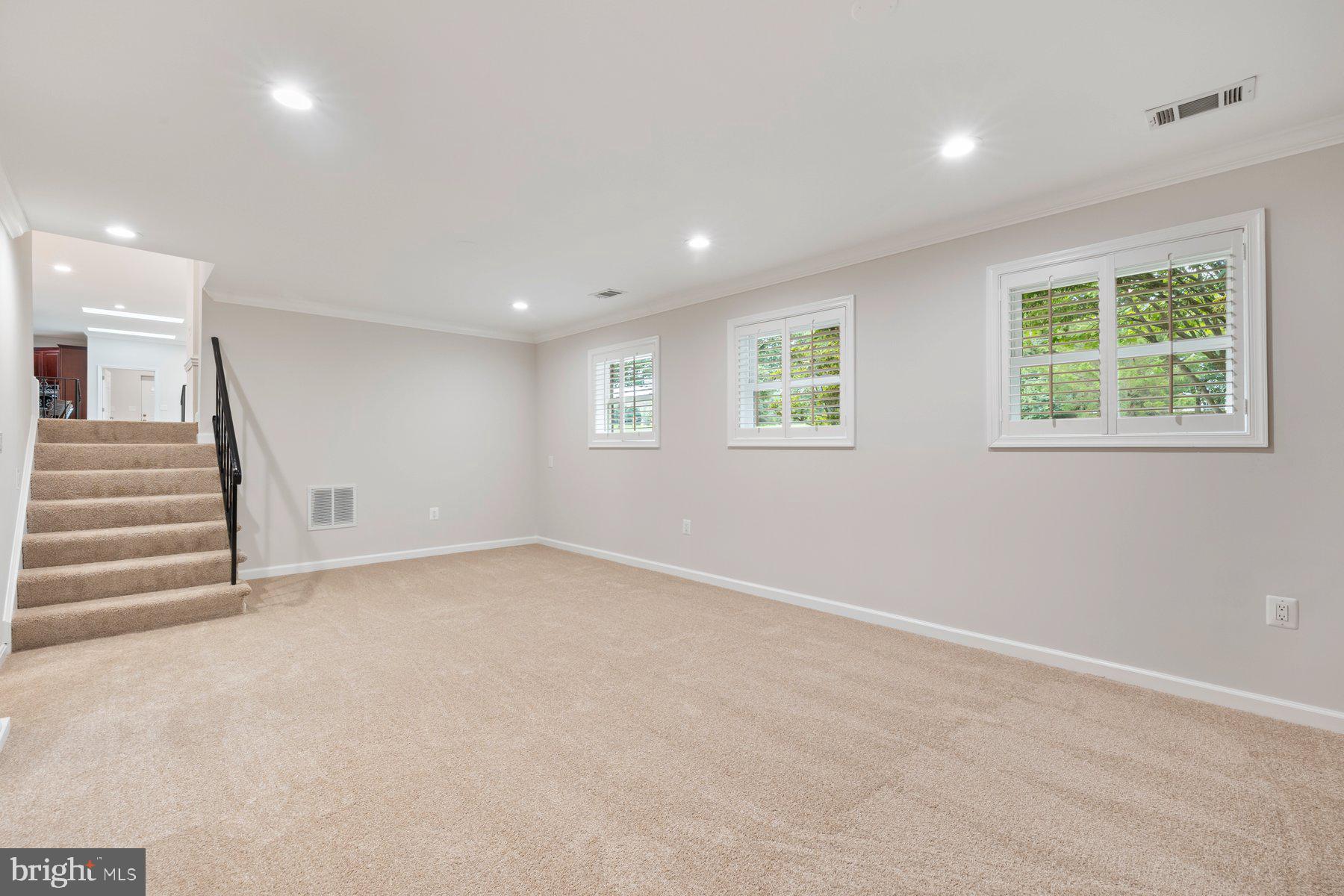 18604 MUNCASTER ROAD