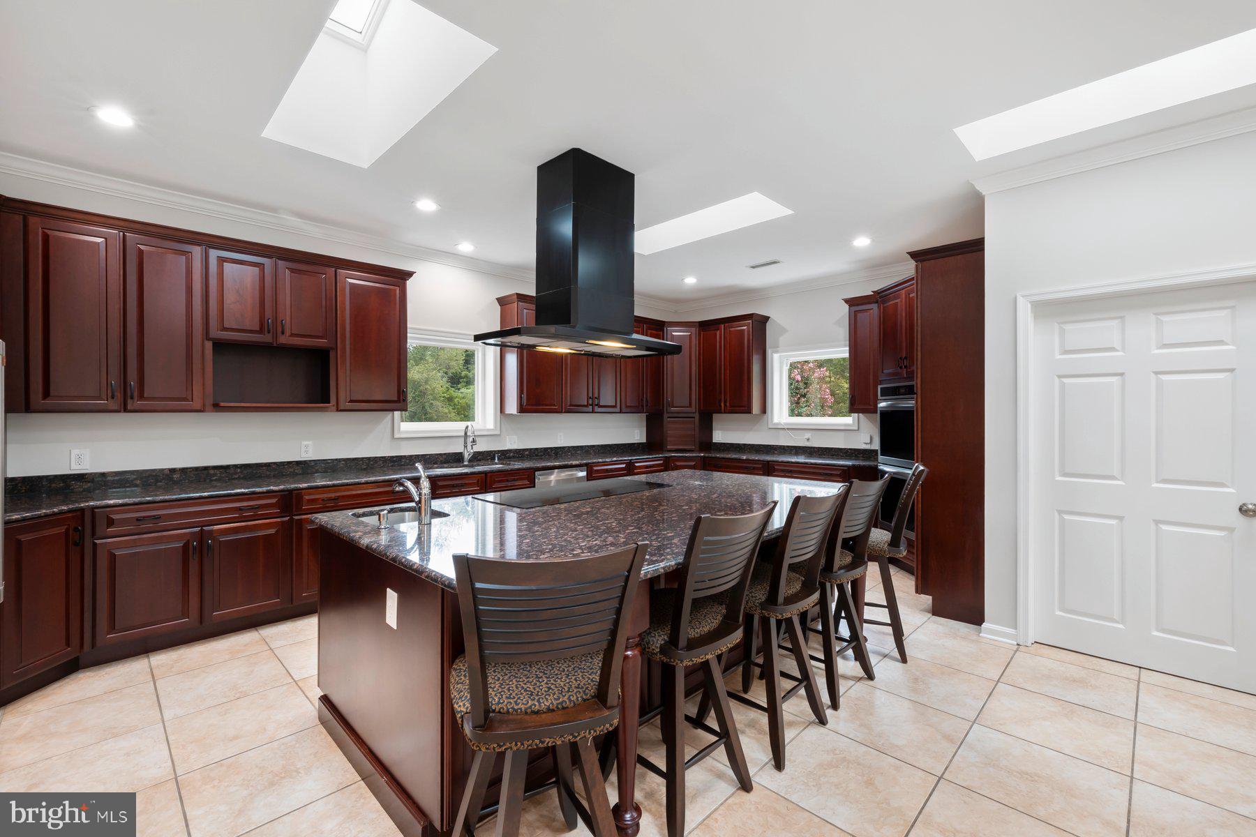 18604 MUNCASTER ROAD