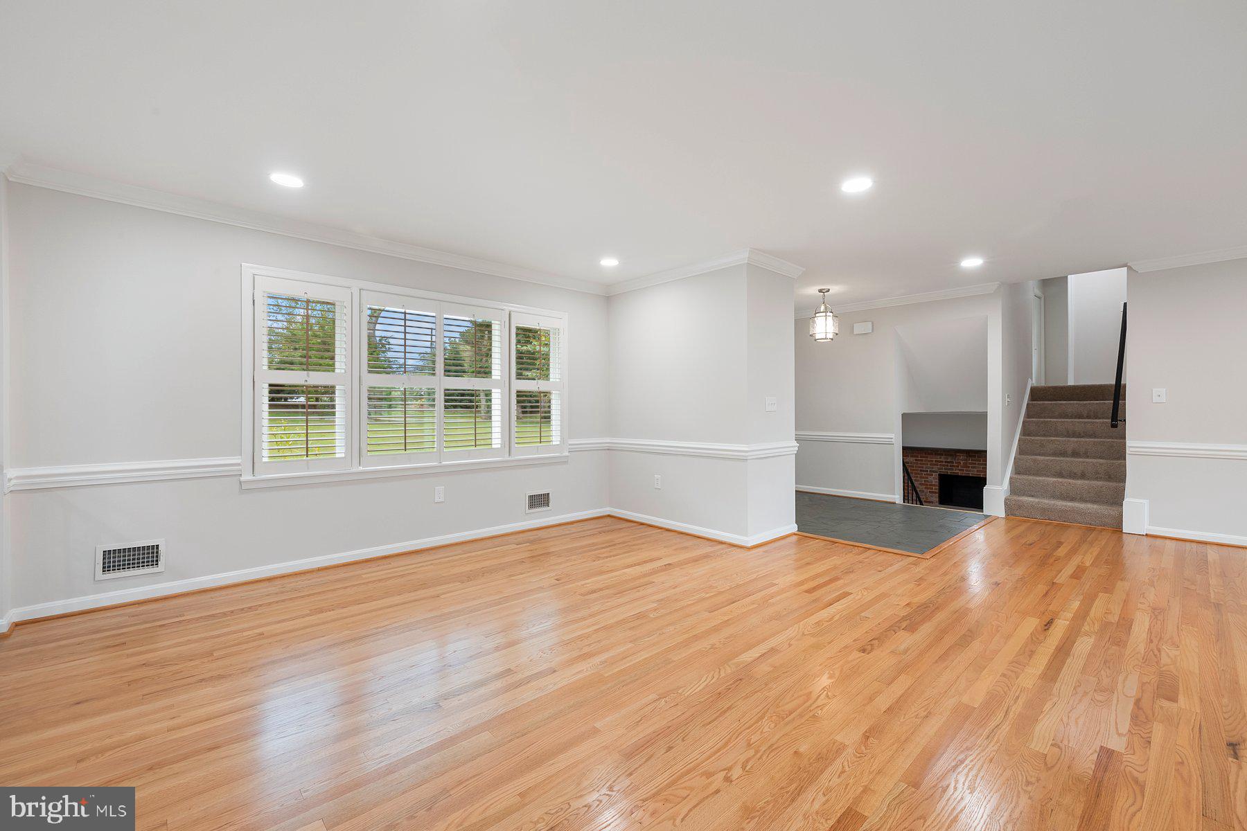 18604 MUNCASTER ROAD