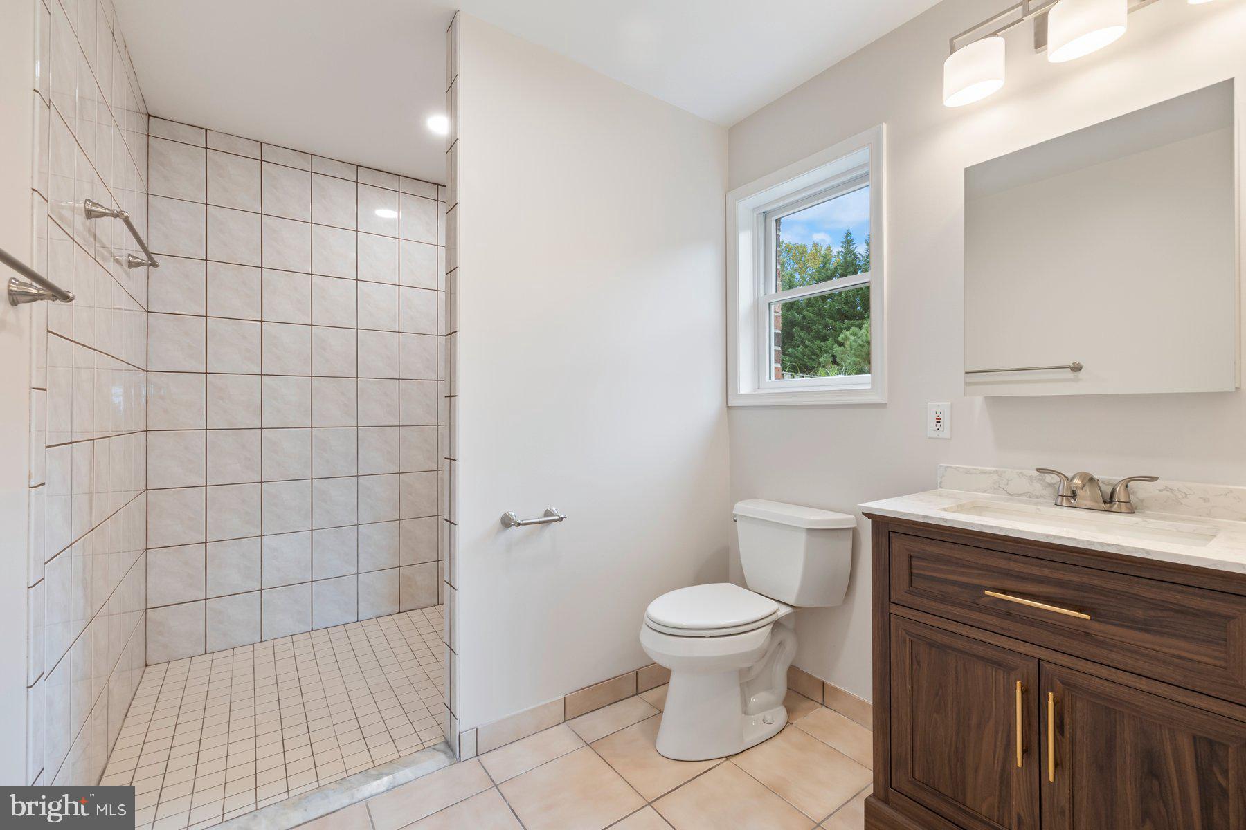 18604 MUNCASTER ROAD