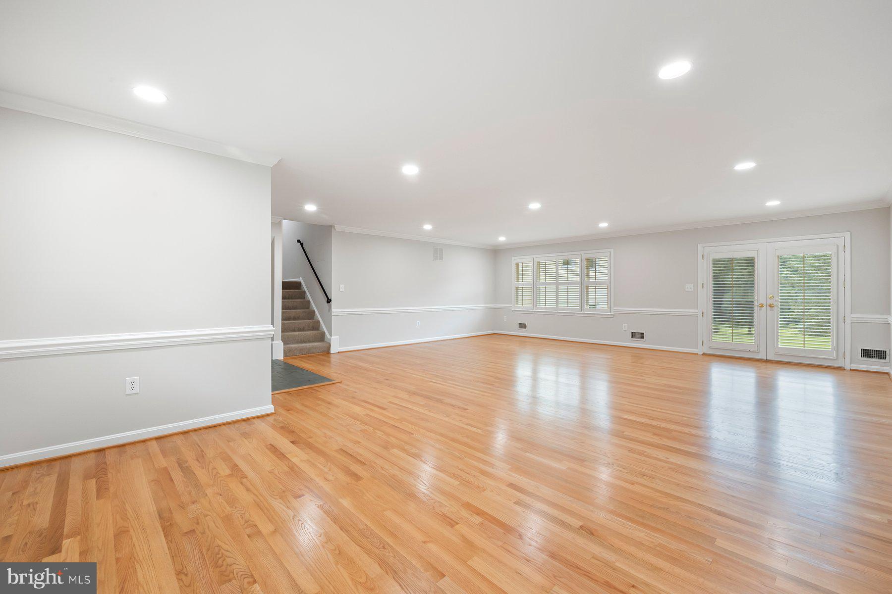 18604 MUNCASTER ROAD