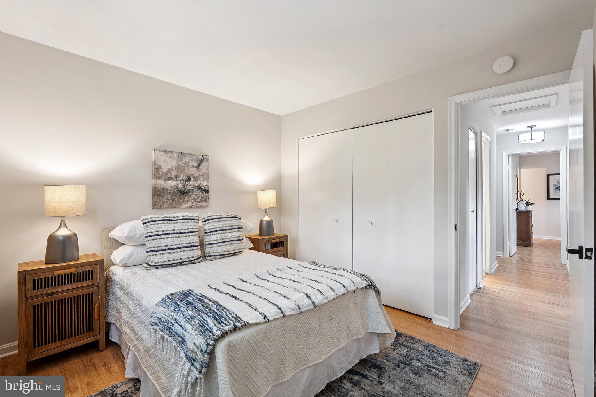 4717 IRIS PLACE