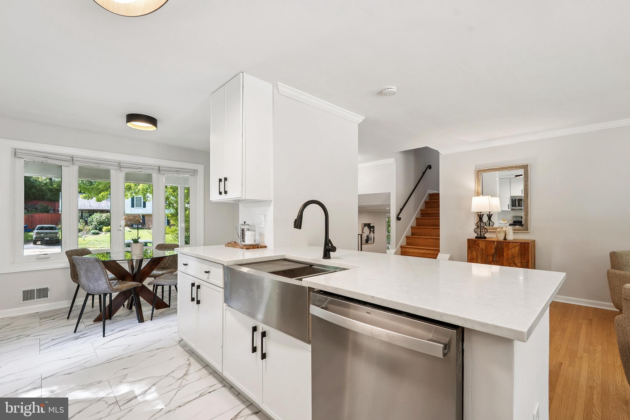 4717 IRIS PLACE
