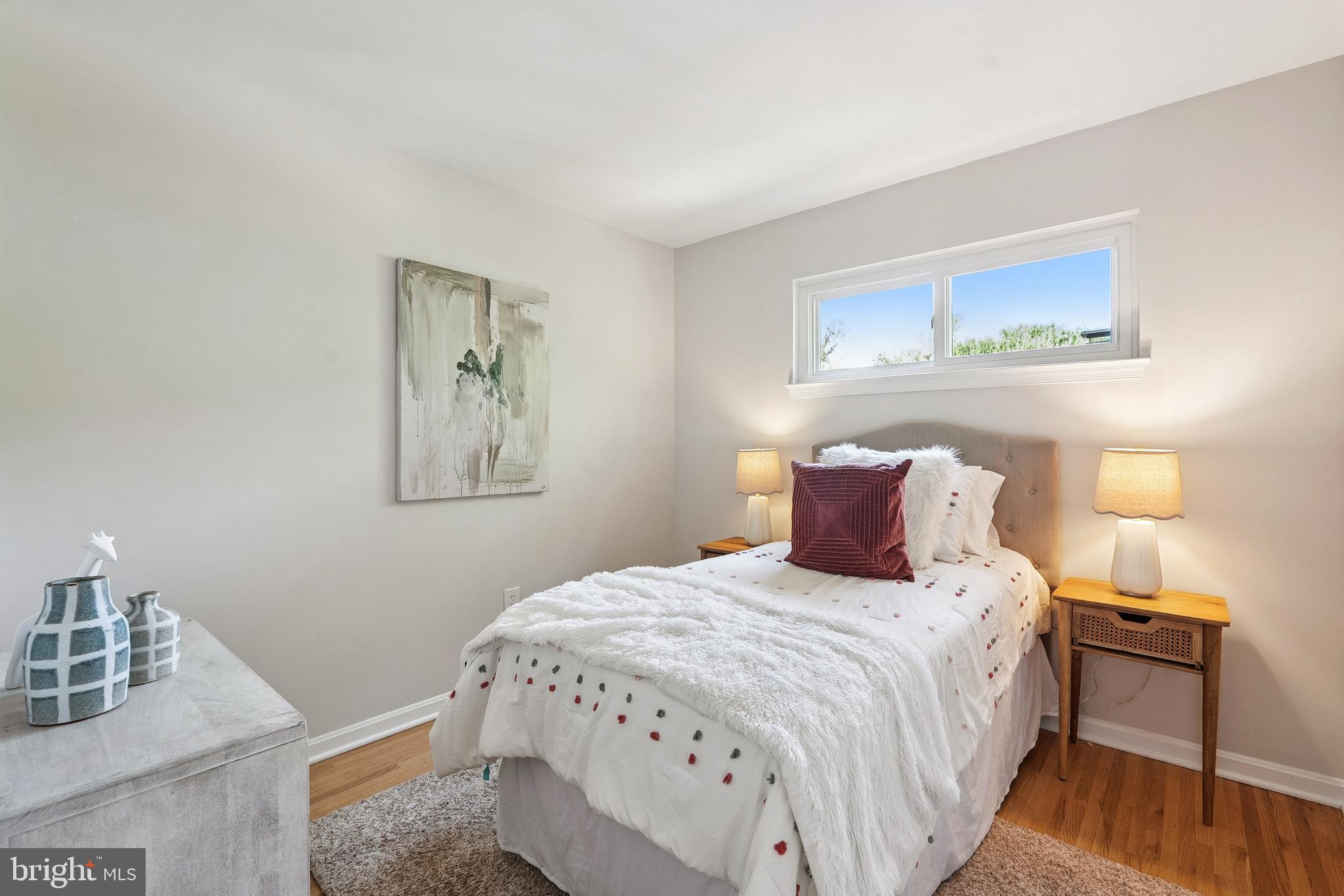 4717 IRIS PLACE