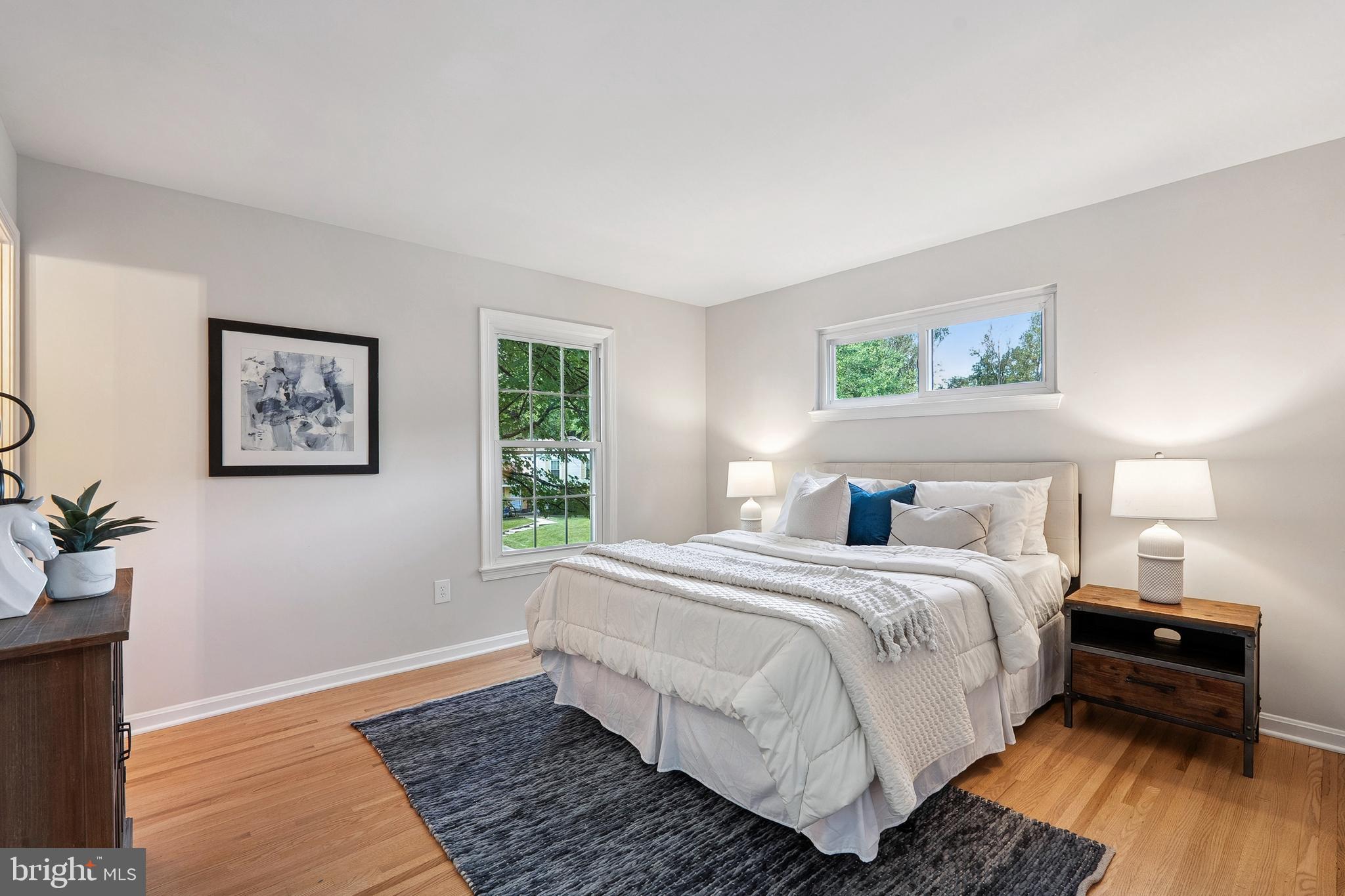 4717 IRIS PLACE