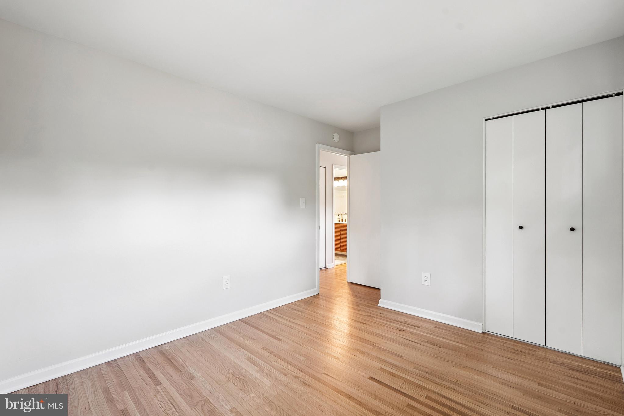 4717 IRIS PLACE