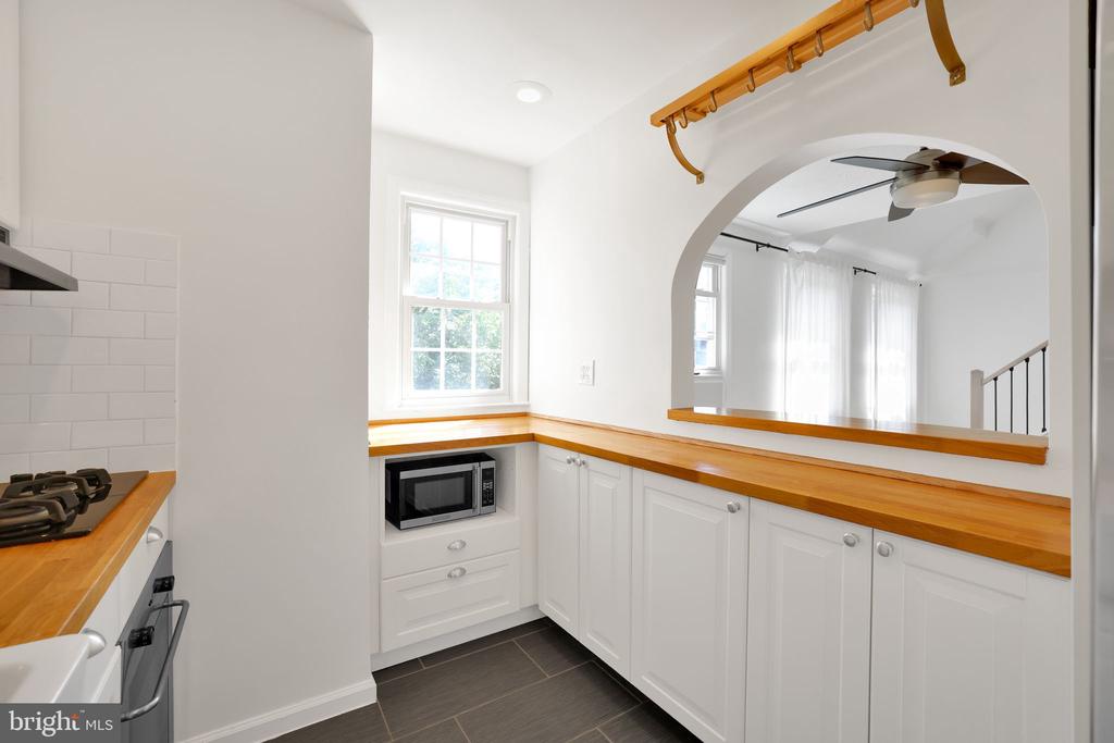2312 COLSTON DRIVE 201