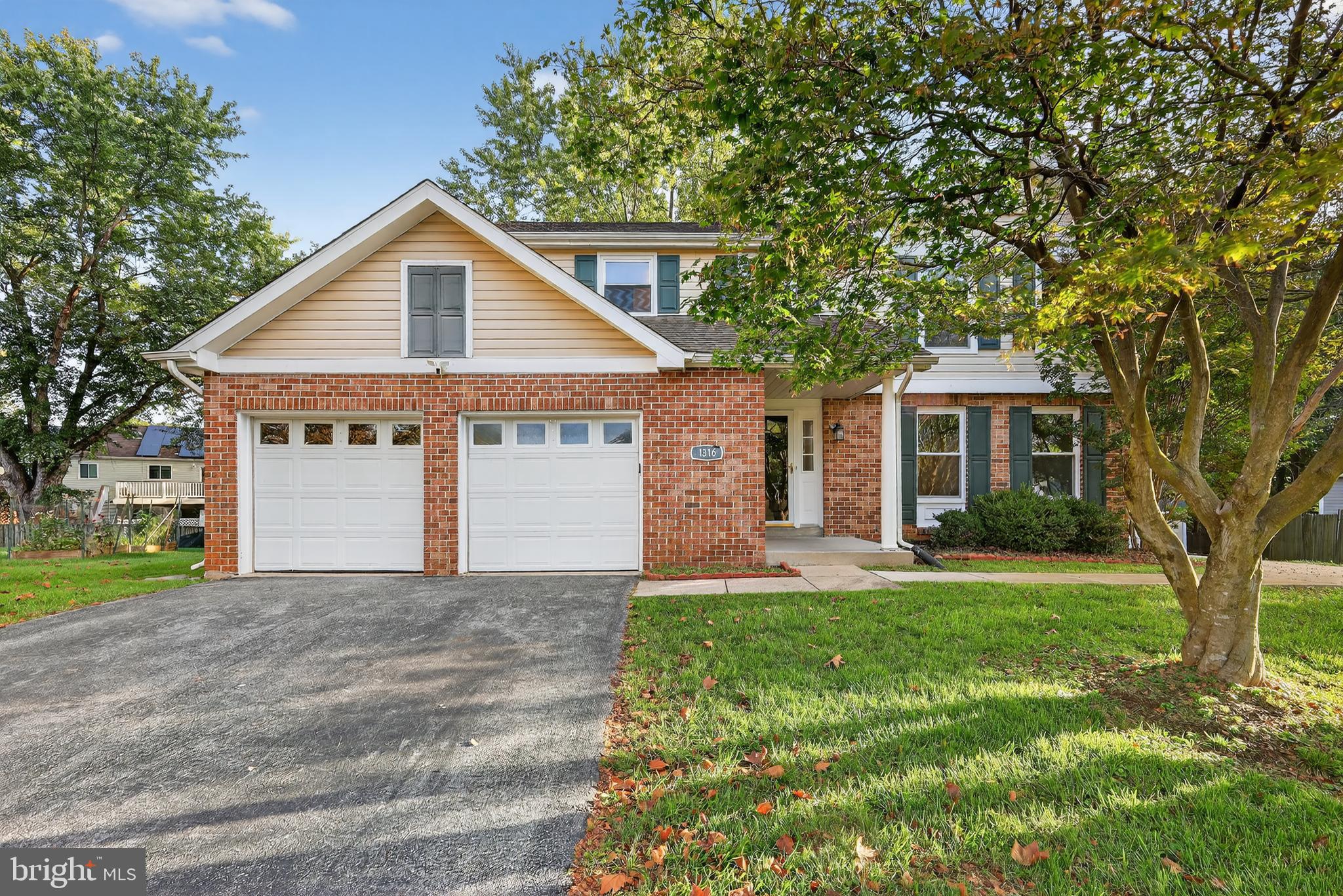 1316 SWINGINGDALE DRIVE