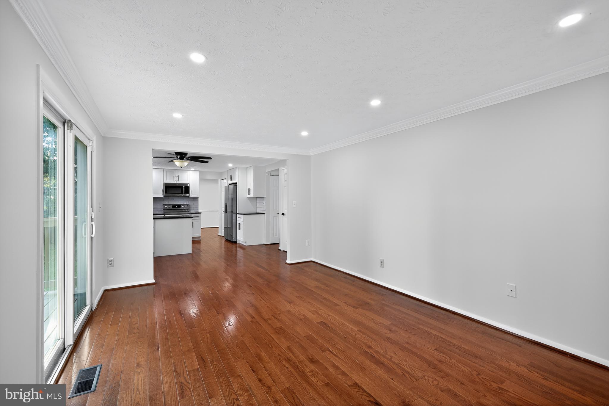 1316 SWINGINGDALE DRIVE