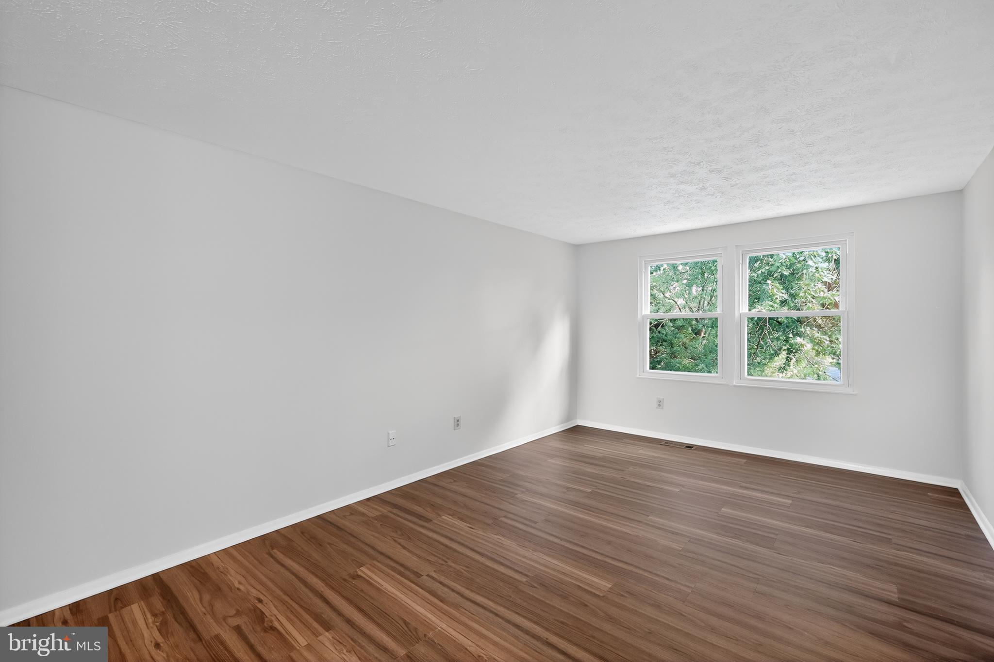 1316 SWINGINGDALE DRIVE