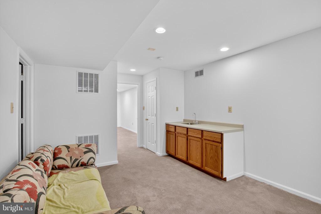 20929 SCOTTSBURY DRIVE