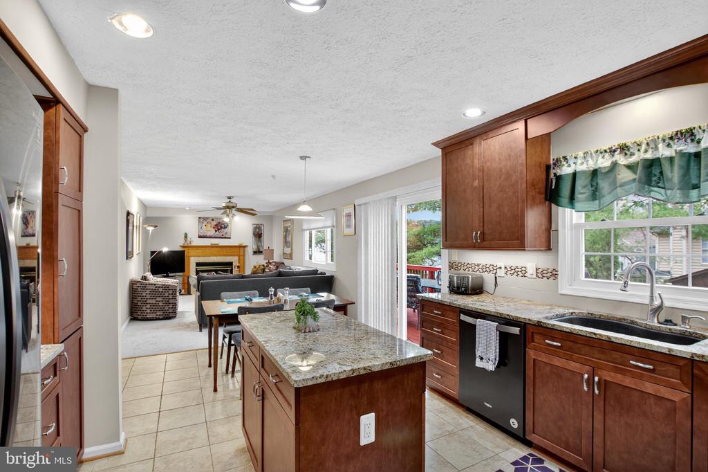 20929 SCOTTSBURY DRIVE