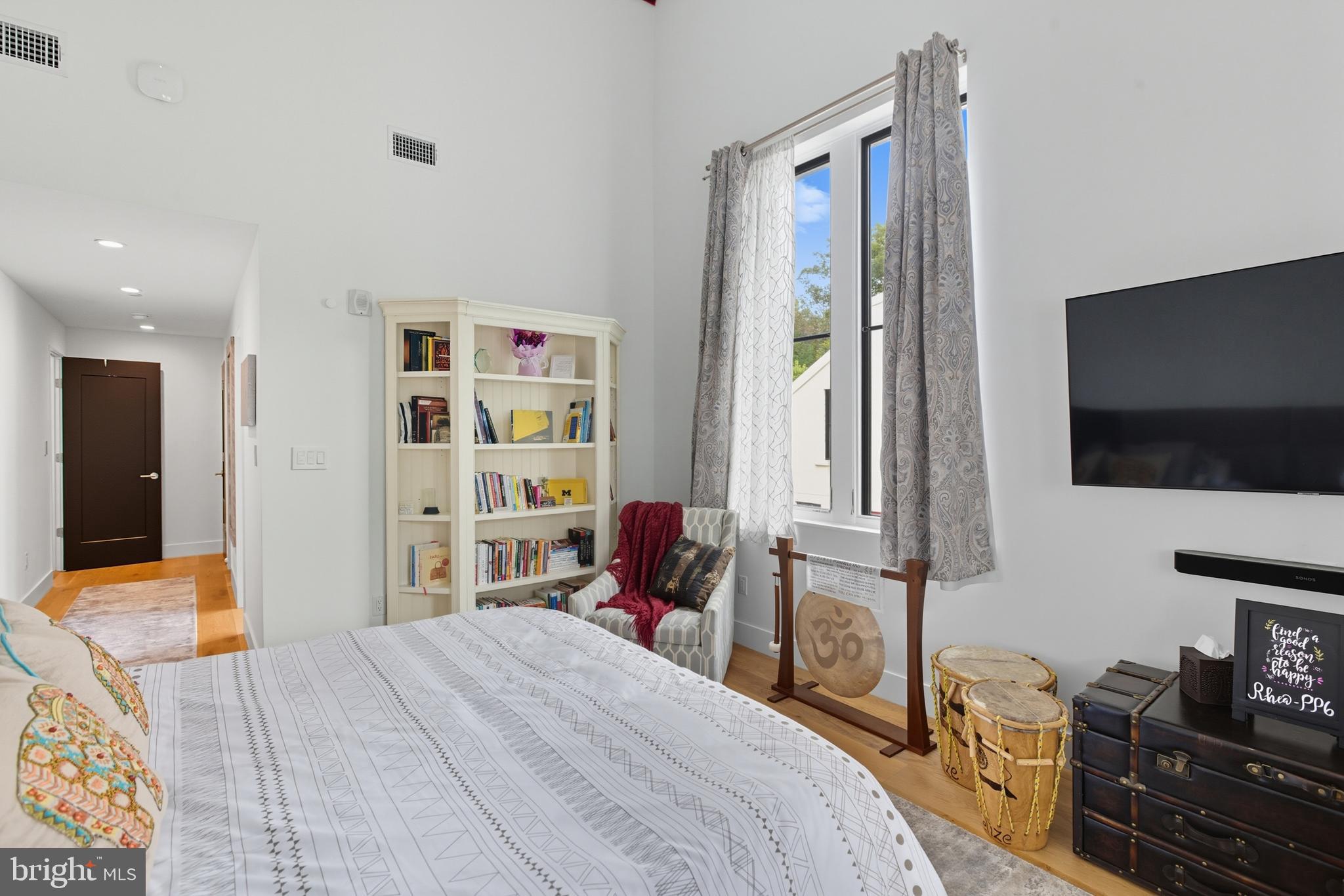 2701 HUME DRIVE 1200