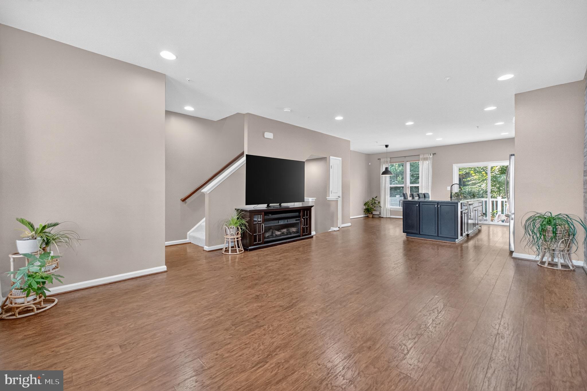 22434 GLENBOW WAY