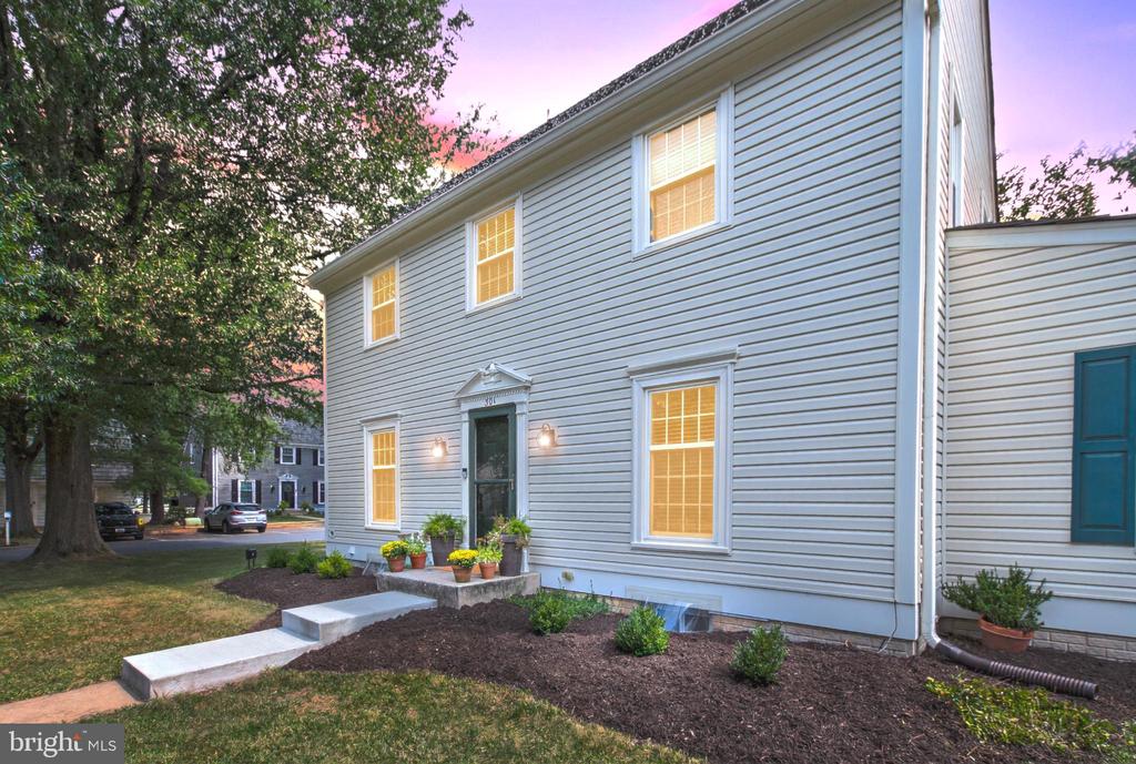 301 FAIRGROVE TERRACE