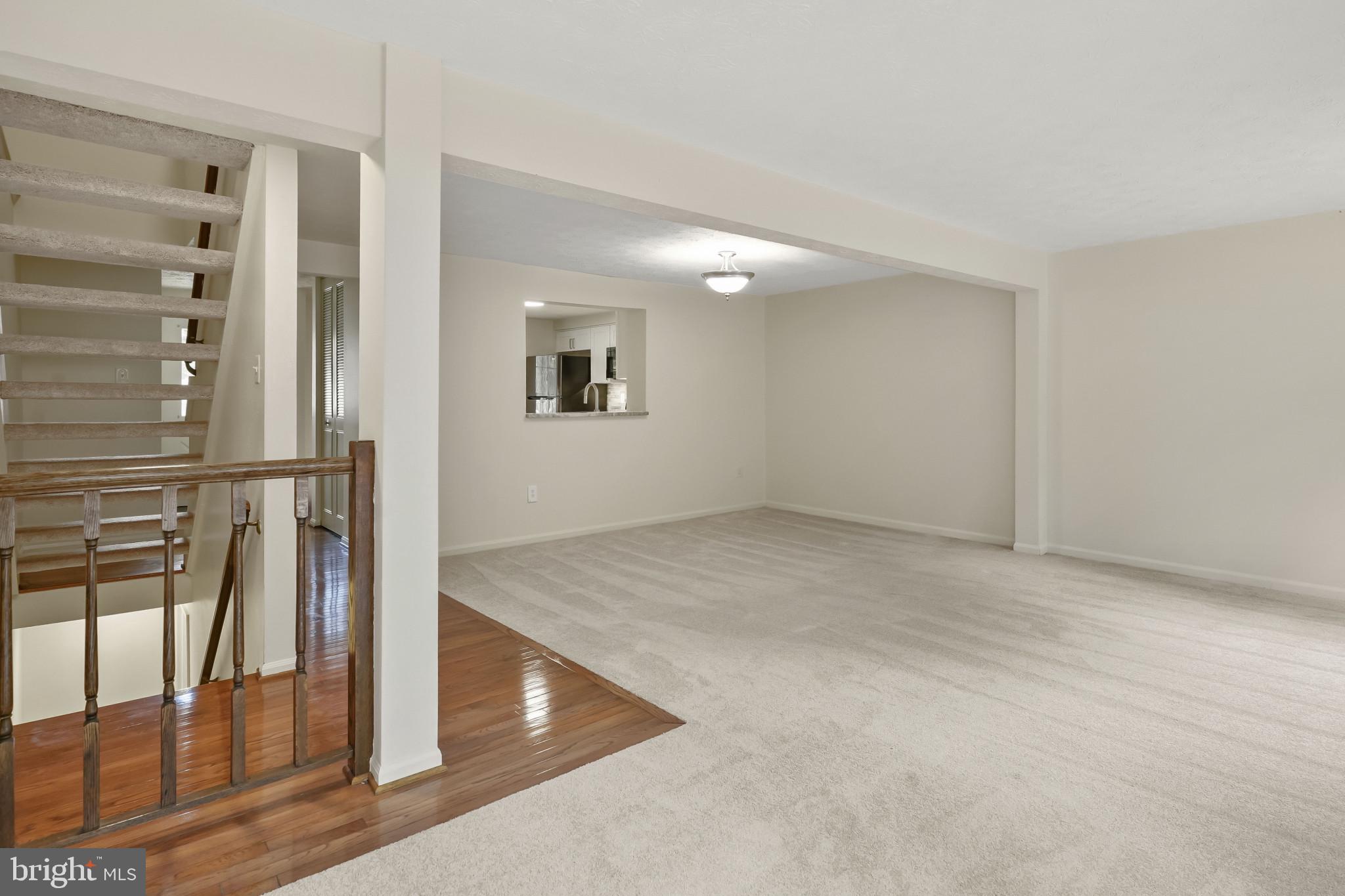 744 CLIFFTOP DRIVE