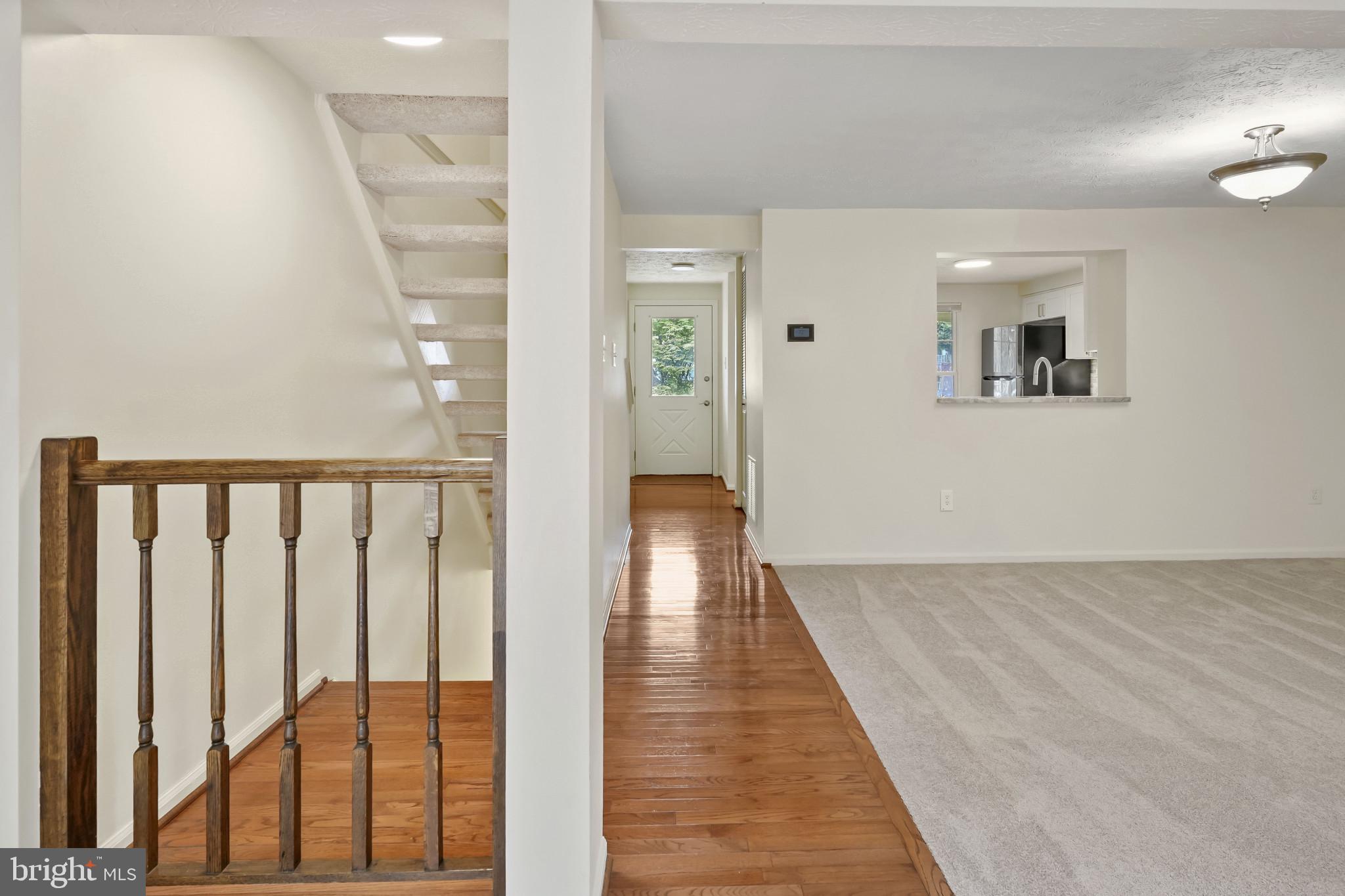 744 CLIFFTOP DRIVE