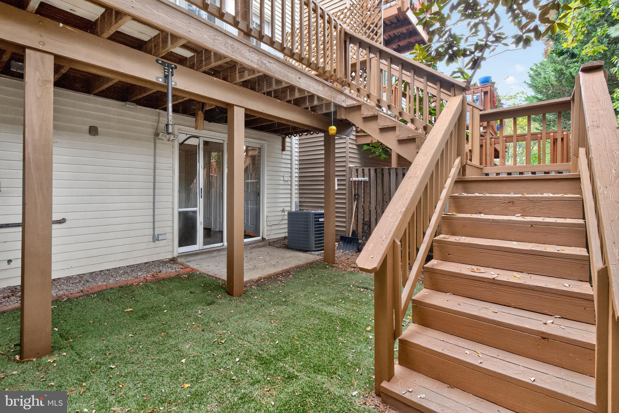 10808 DRAWBRIDGE COURT