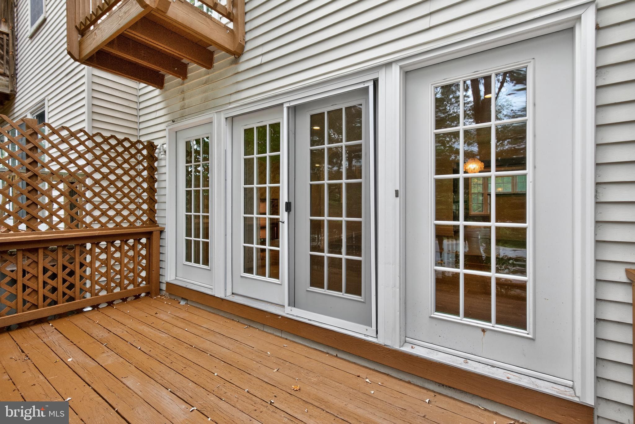 10808 DRAWBRIDGE COURT