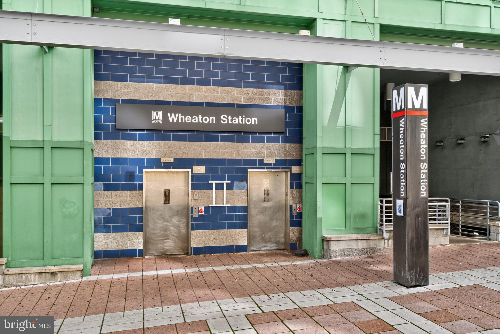 10808 DRAWBRIDGE COURT