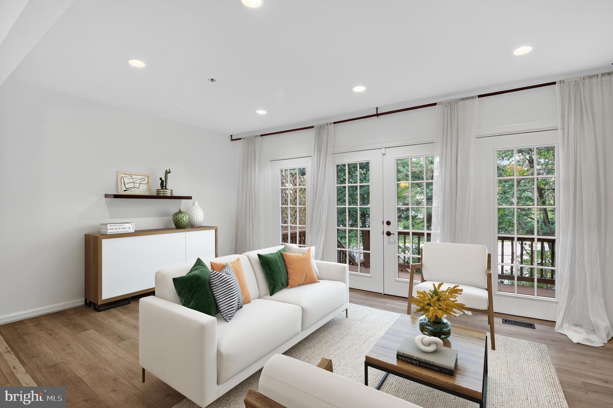 10808 DRAWBRIDGE COURT