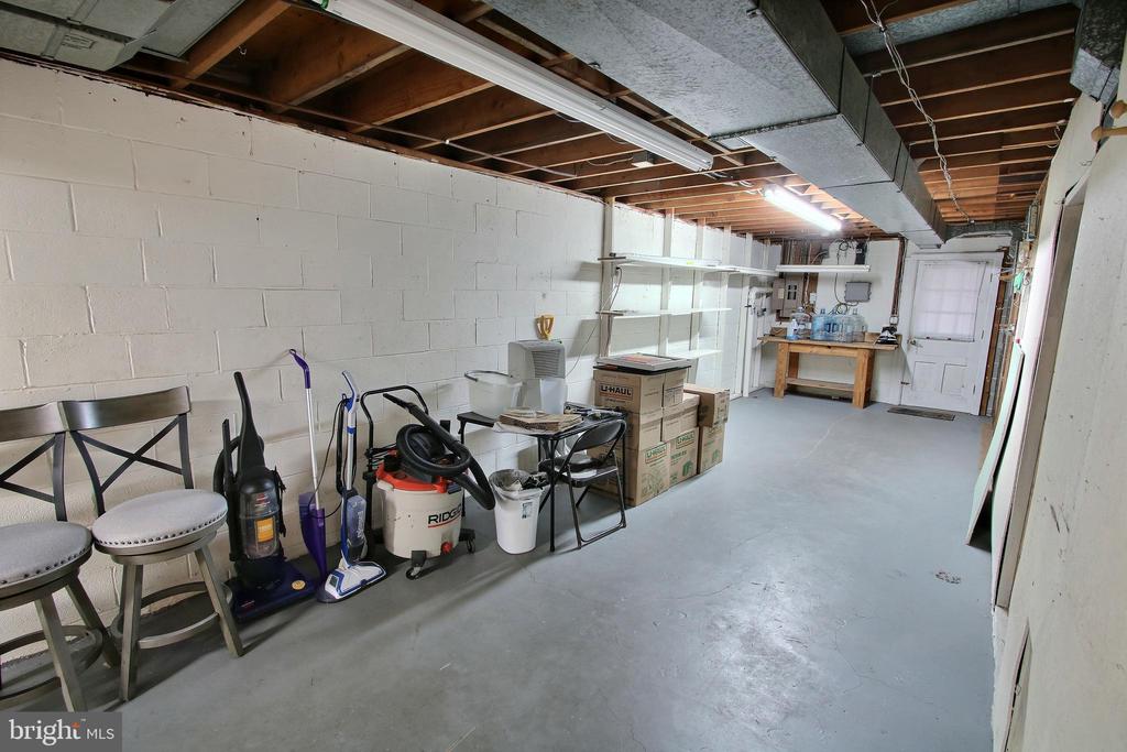 17805 PARK MILL DRIVE