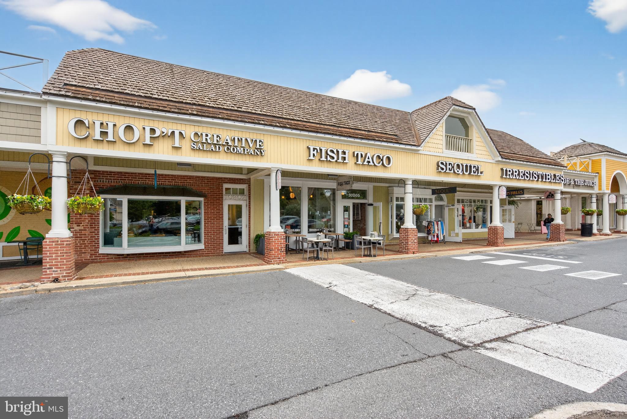 6917 SILVER LINDEN ST