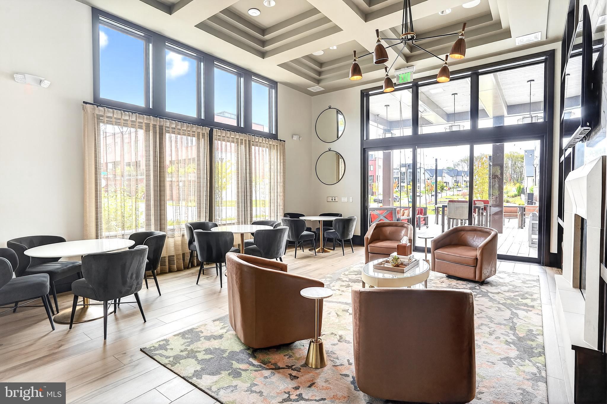 6917 SILVER LINDEN ST