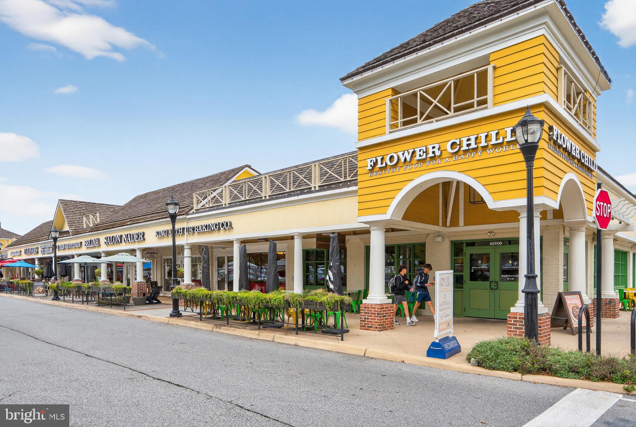 6917 SILVER LINDEN ST