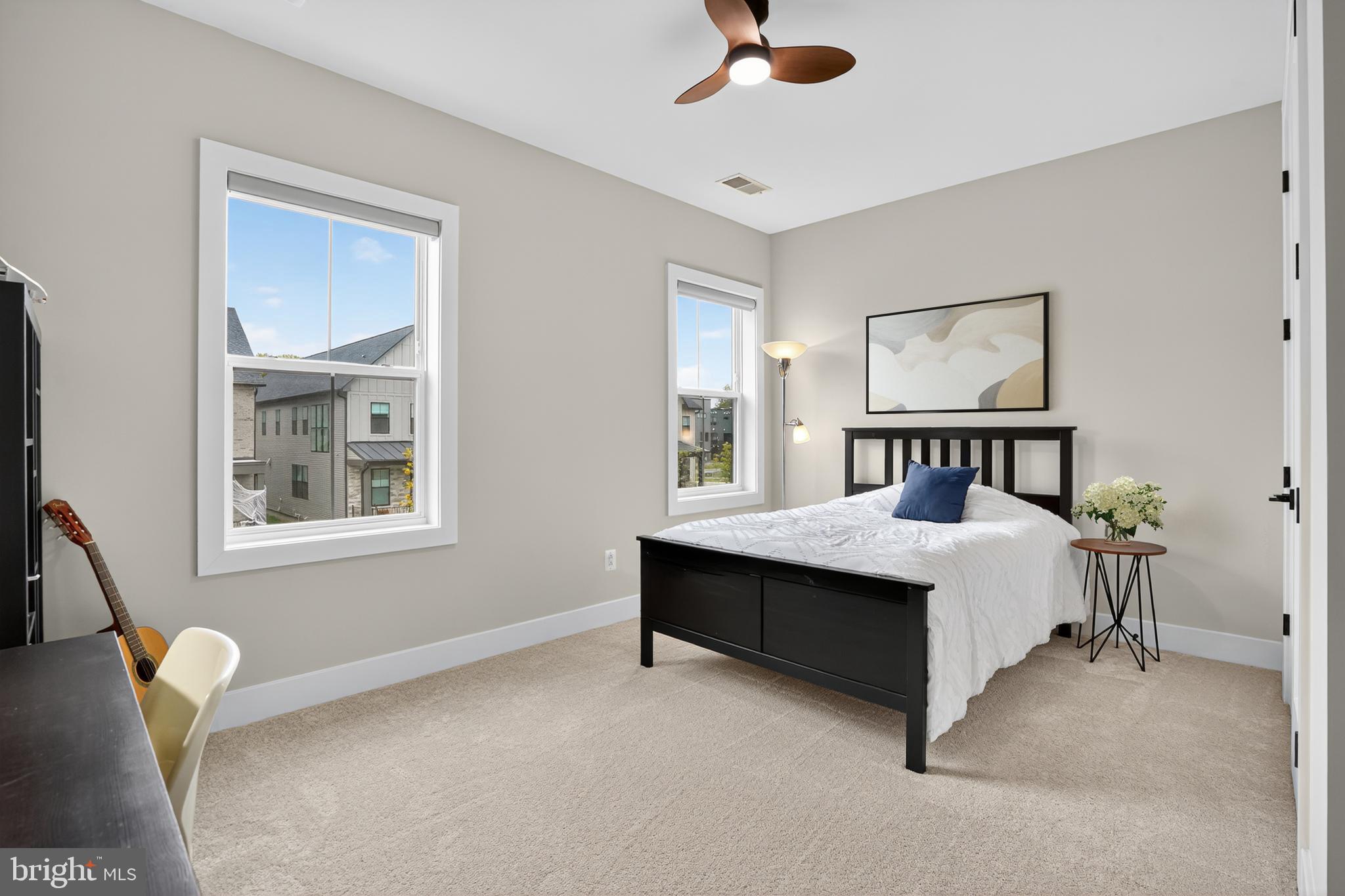 6917 SILVER LINDEN ST