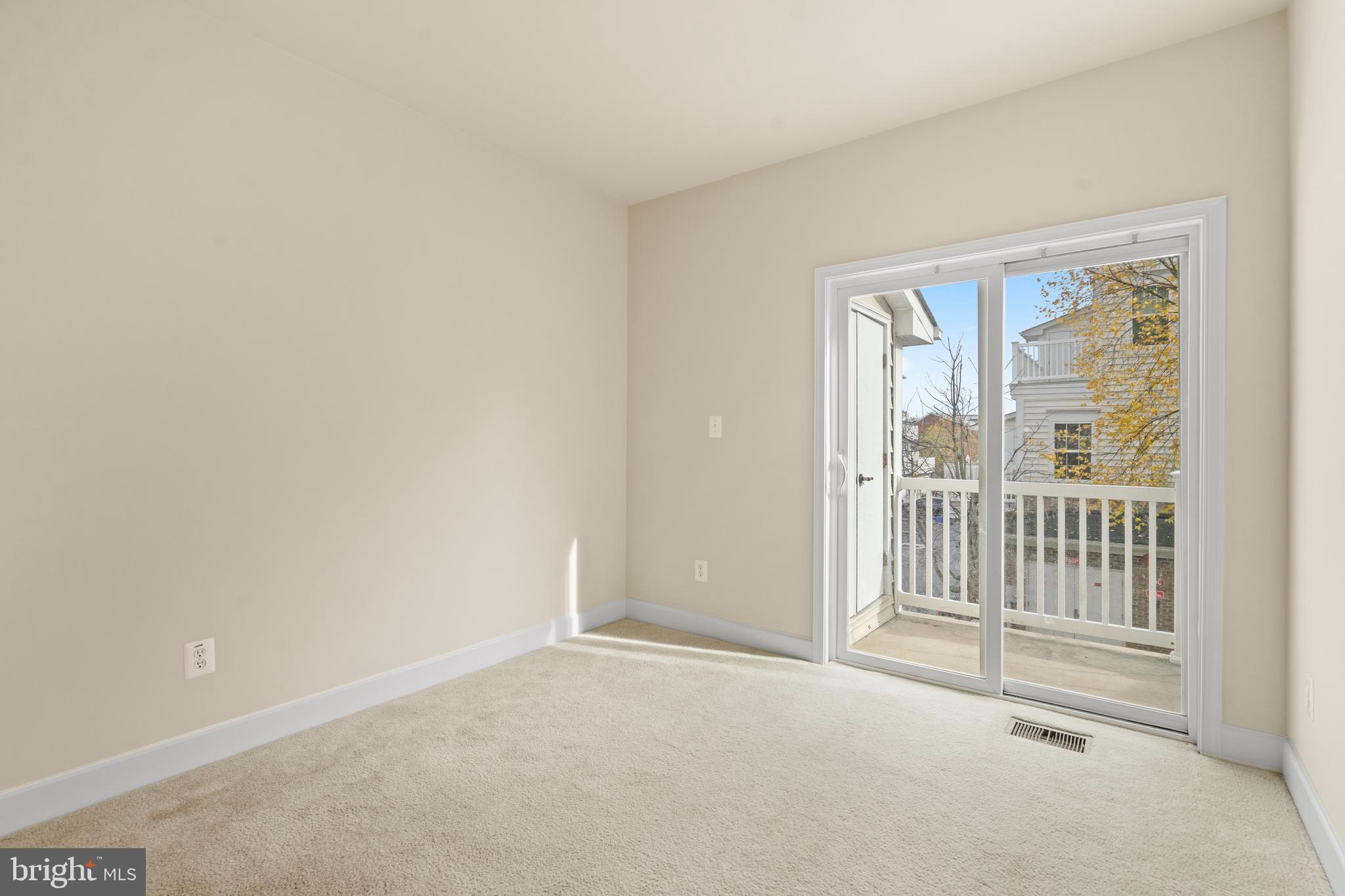 19407 BUCKINGHAM WAY 19407