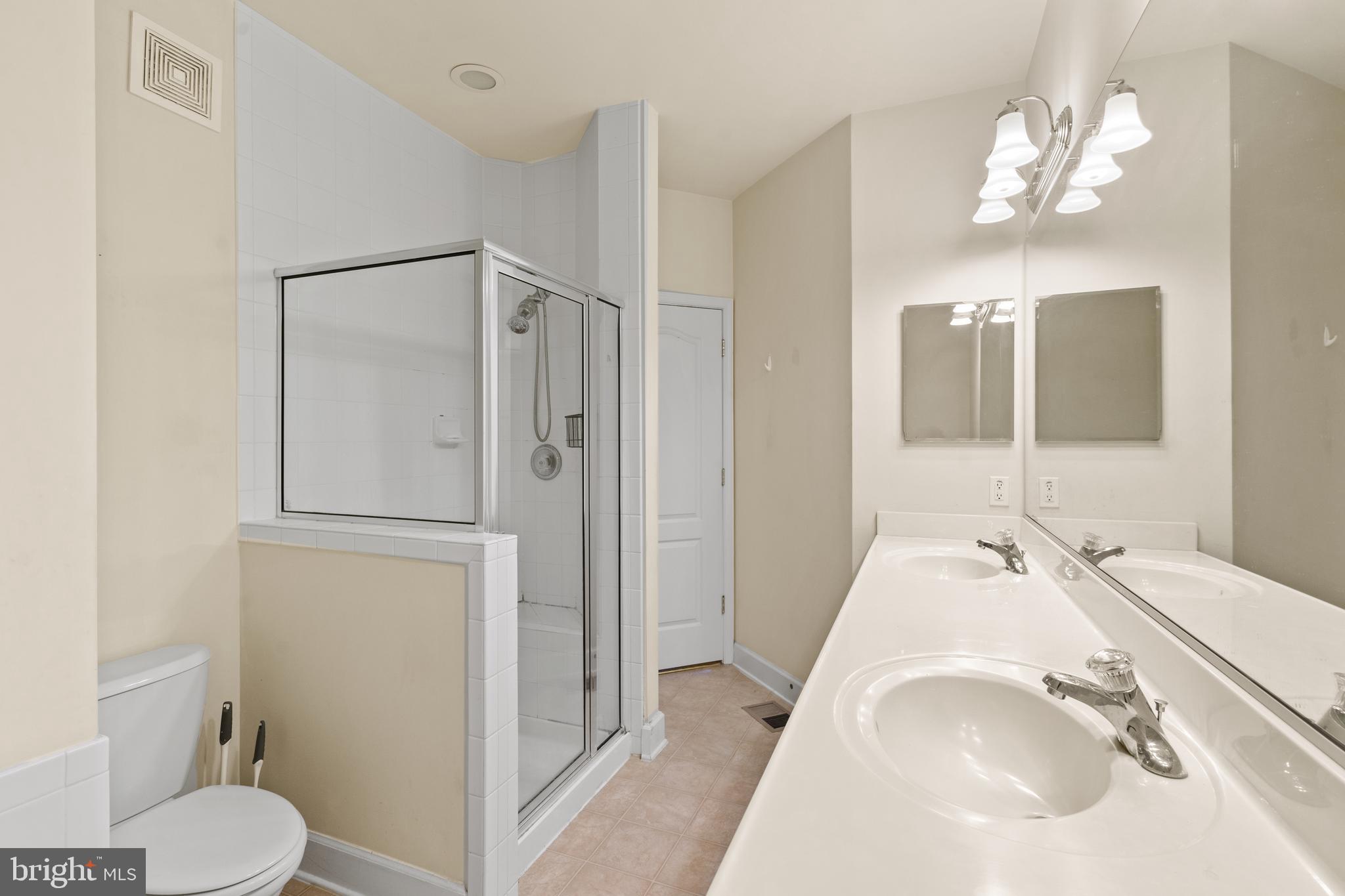 19407 BUCKINGHAM WAY 19407