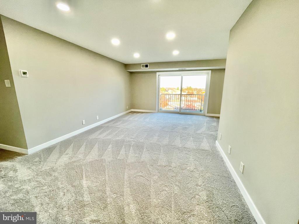 12001 OLD COLUMBIA PIKE 714