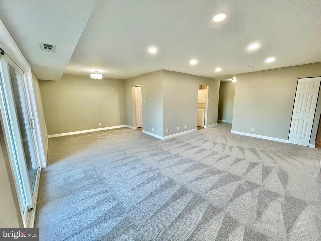 12001 OLD COLUMBIA PIKE 714