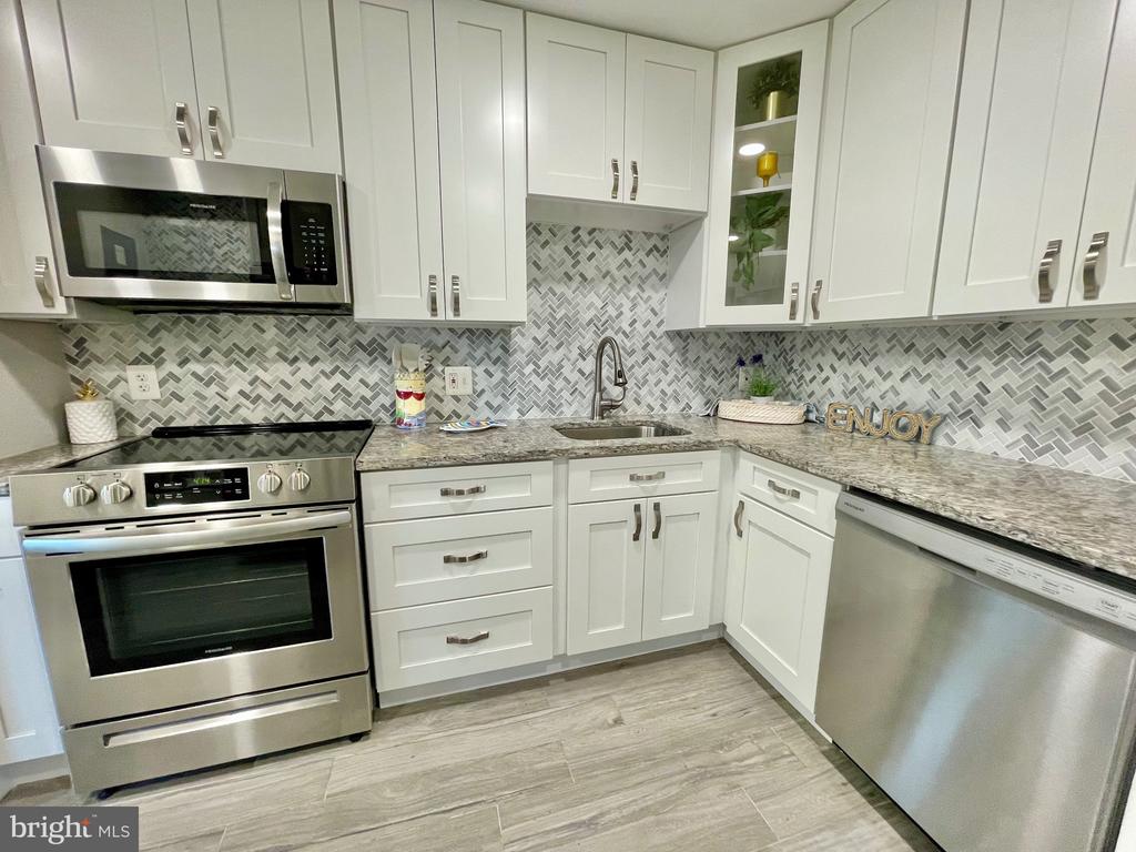 12001 OLD COLUMBIA PIKE 714