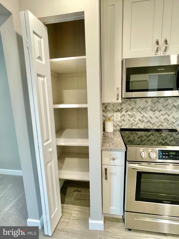 12001 OLD COLUMBIA PIKE 714