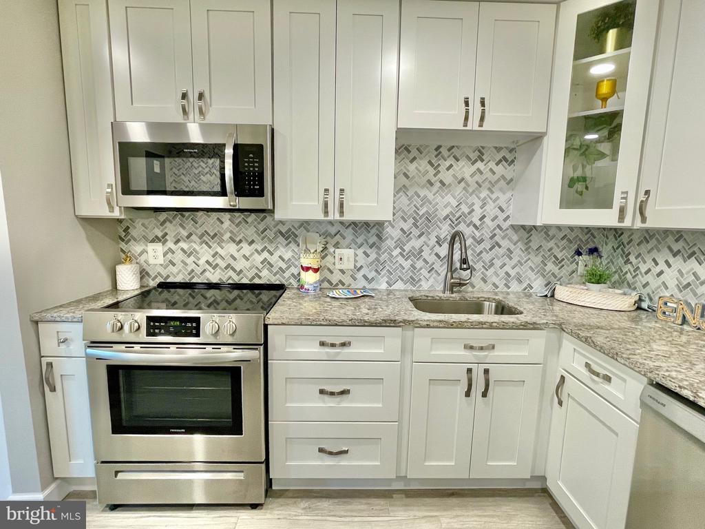 12001 OLD COLUMBIA PIKE 714