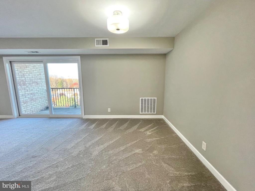 12001 OLD COLUMBIA PIKE 714