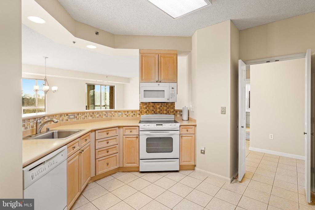 3200 N LEISURE WORLD BOULEVARD 417