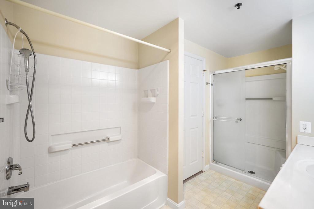 3200 N LEISURE WORLD BOULEVARD 417