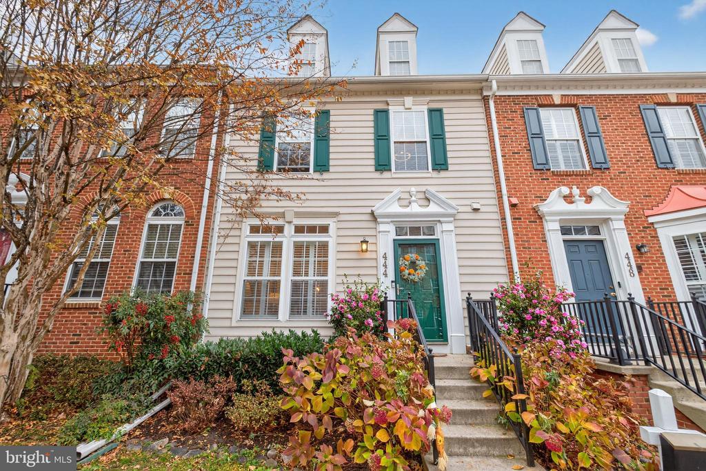 444 CLAYHALL STREET