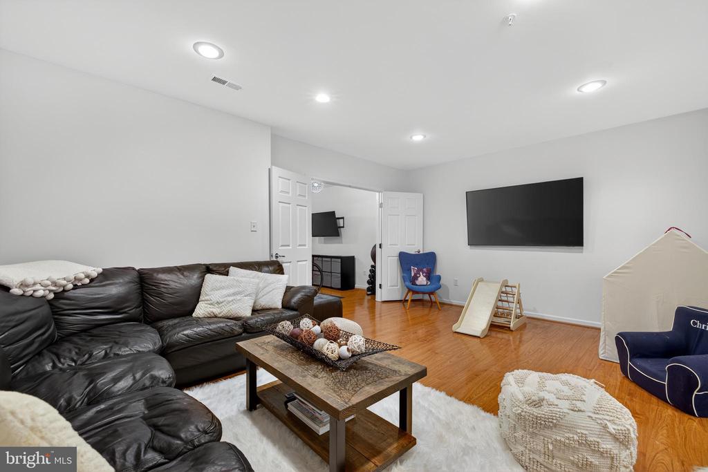 444 CLAYHALL STREET