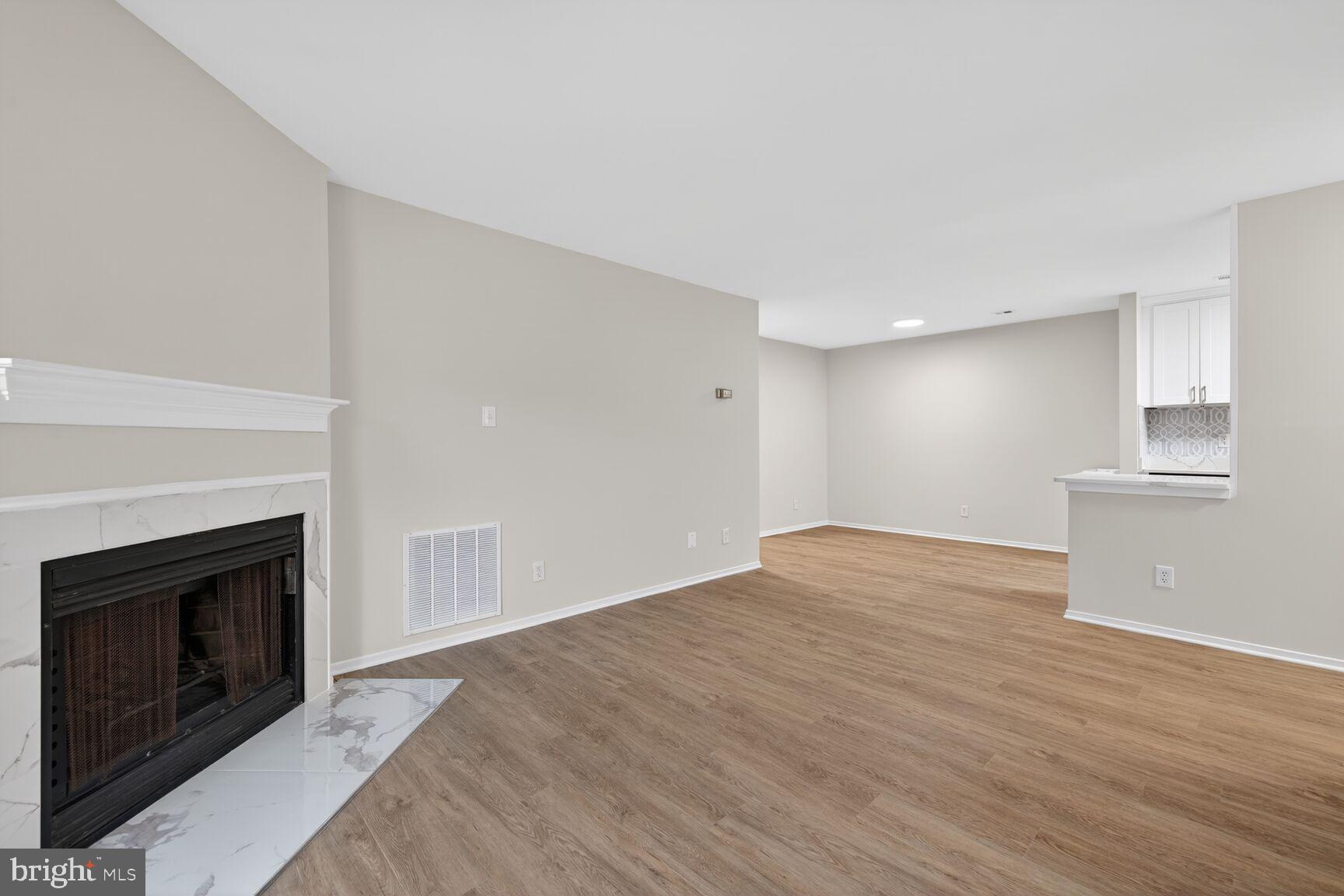 18207 SWISS CIRCLE 2-97