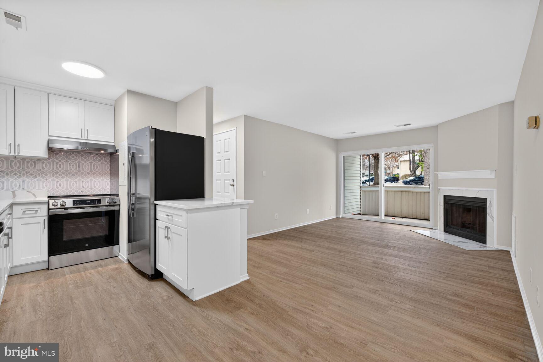 18207 SWISS CIRCLE 2-97