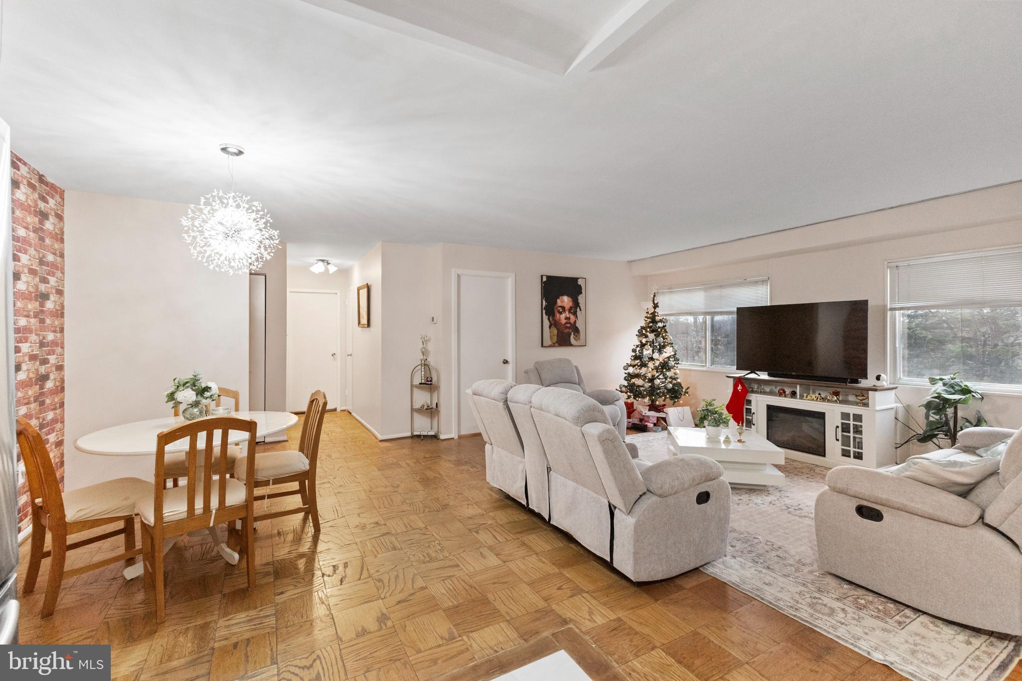 1111 UNIVERSITY BOULEVARD W 313-A