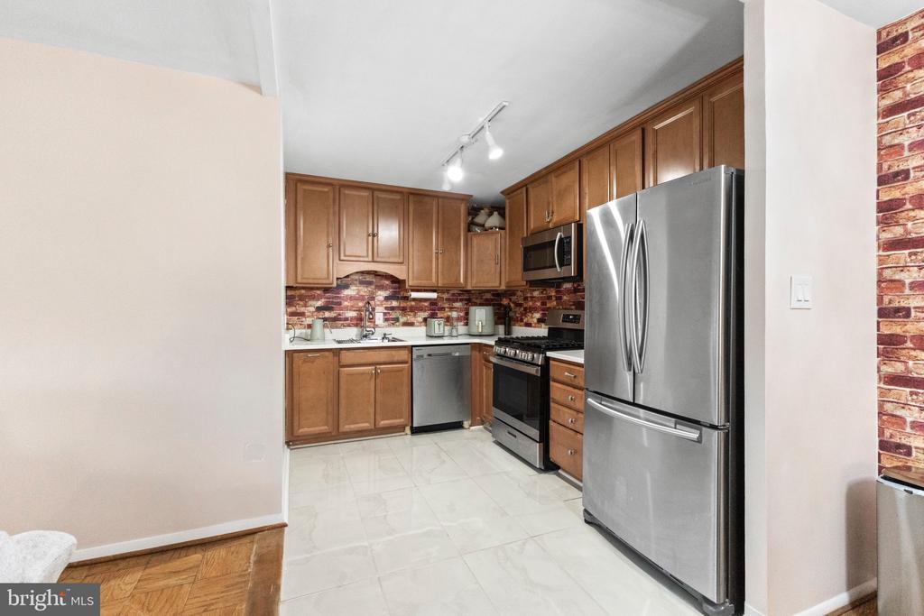 1111 UNIVERSITY BOULEVARD W 313-A