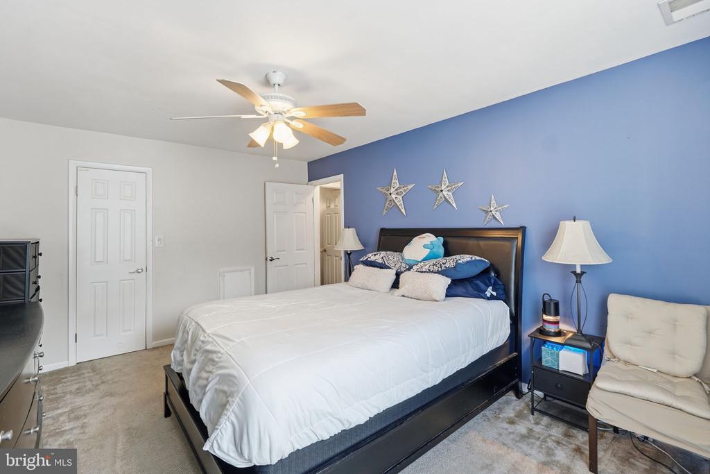 19900 APPLEDOWRE CIRCLE 128