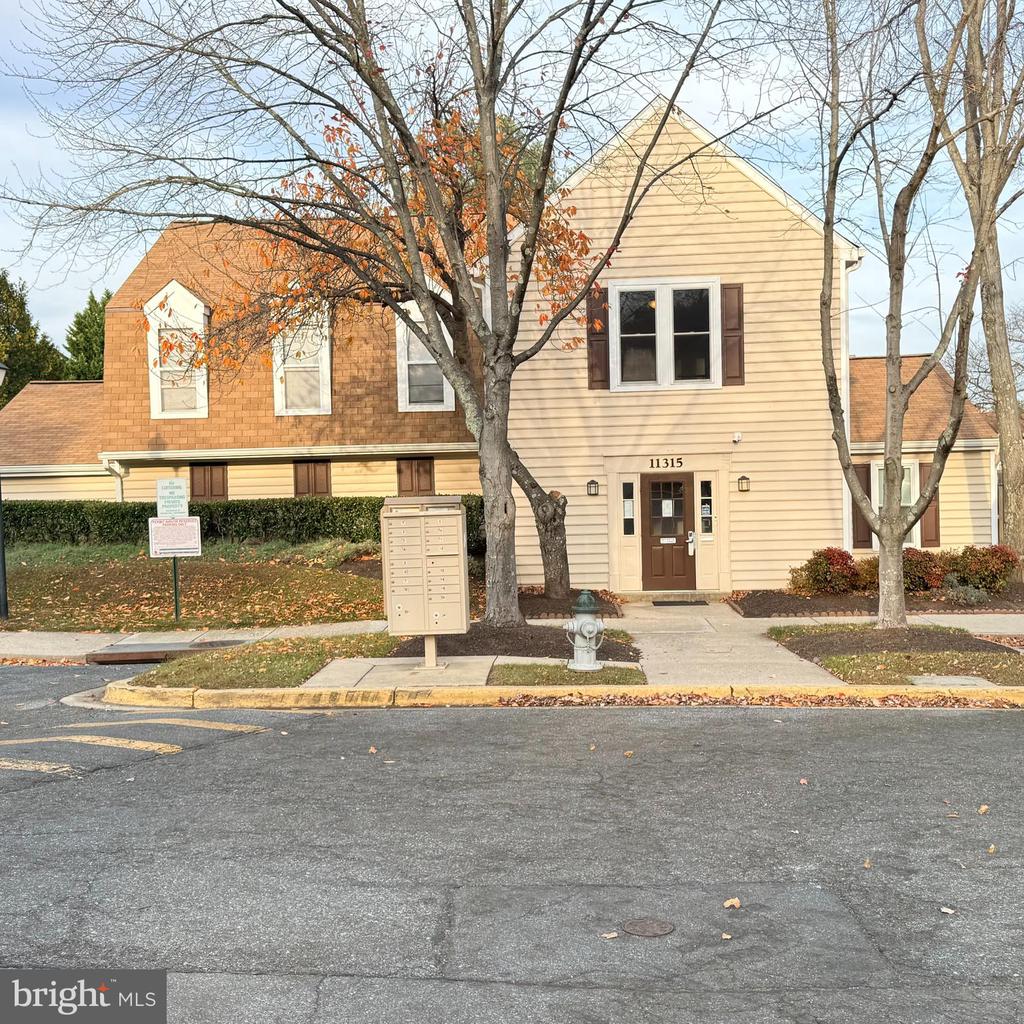 19900 APPLEDOWRE CIRCLE 128